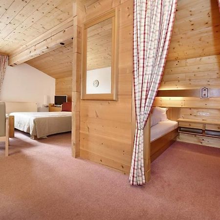 Bed and Breakfast Berghof Gundalatsch Gaschurn Esterno foto