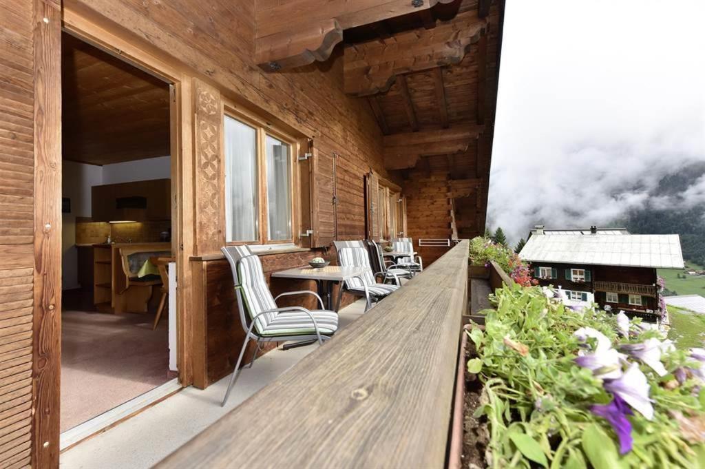 Bed and Breakfast Berghof Gundalatsch Gaschurn Esterno foto