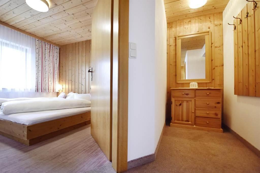 Bed and Breakfast Berghof Gundalatsch Gaschurn Esterno foto
