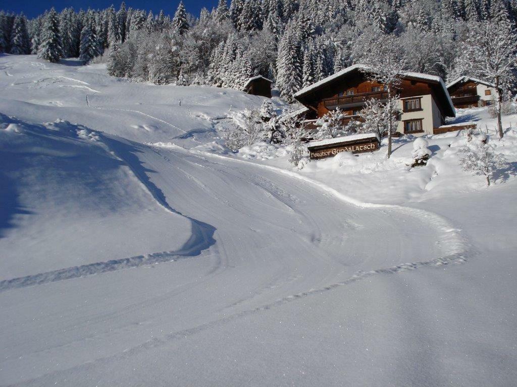 Bed and Breakfast Berghof Gundalatsch Gaschurn Esterno foto